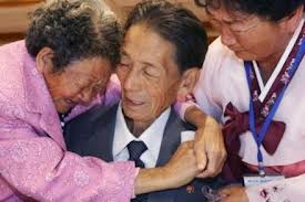 ສປປເກົາຫລີແລະສເກົາຫລີເຫັນດີປຶກສາຫາລືກ່ຽວກັບລາຍການເຕົ້າໂຮມກັນຂອງບັນດາຄອບຄົວທີ່ພັດພາກຈາກກັນ